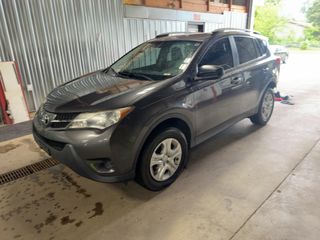 2015 Toyota RAV4 LE - Exterior Front Left Corner Image